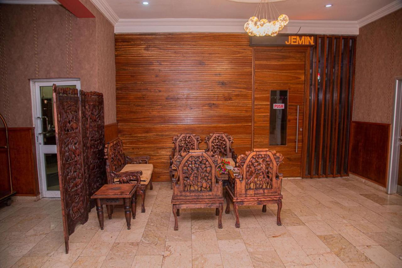 Mahogany Hotel And Suites Ibadan Exteriör bild